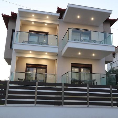 Sunshine Rooms And Suites Vrasná Kültér fotó