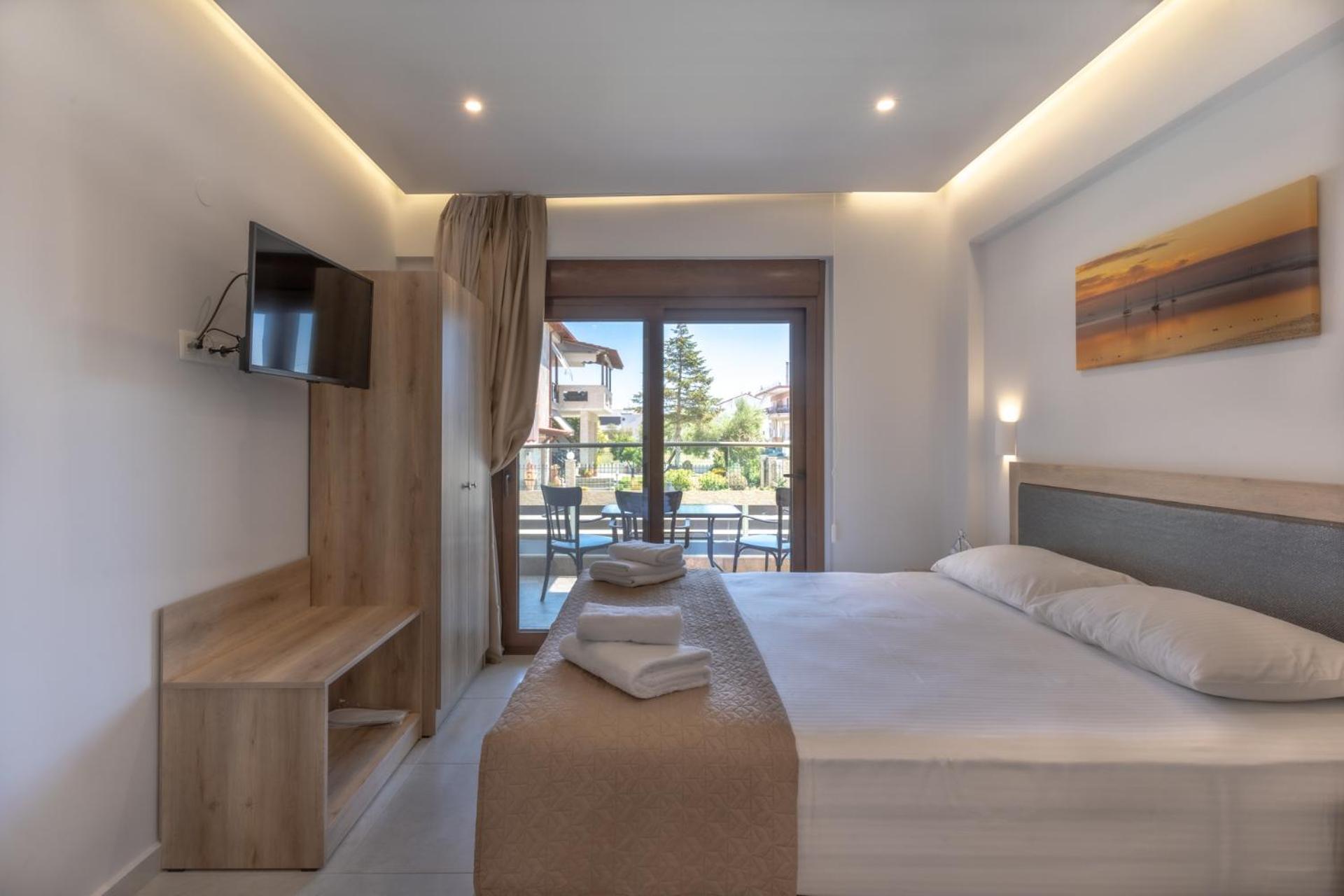 Sunshine Rooms And Suites Vrasná Kültér fotó