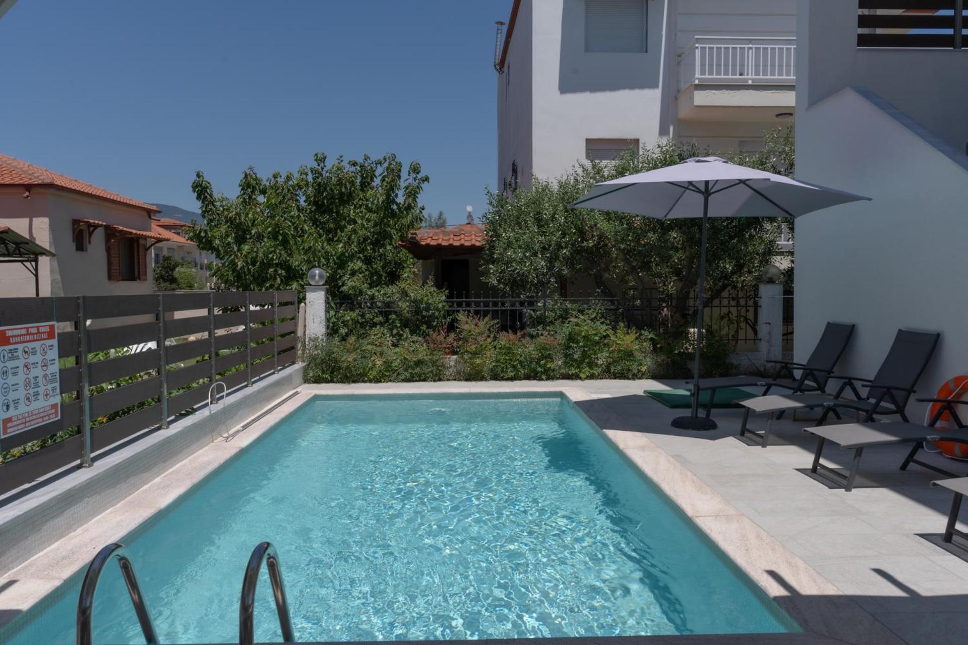 Sunshine Rooms And Suites Vrasná Kültér fotó